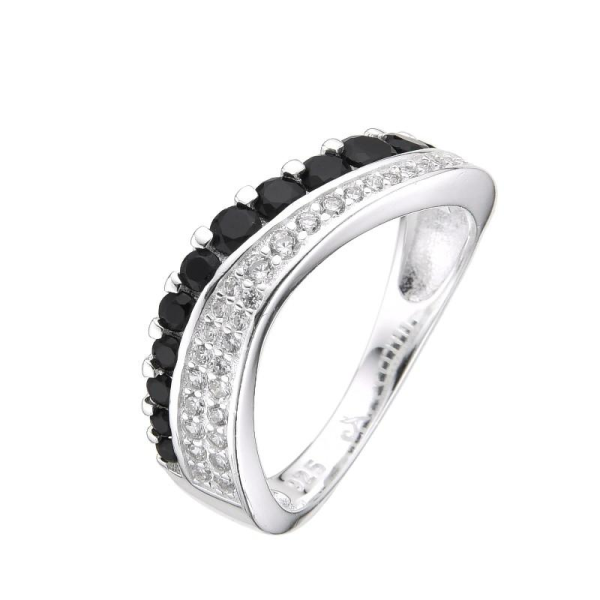 Anillo de Circonias